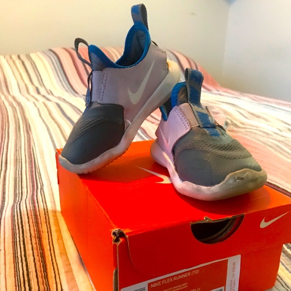 Nike Flexrunner- toddler girl size 6 - Picture 1 of 3